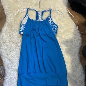 13”-14.5” Ptp Lululemon Size Six Rare Paisley Blue